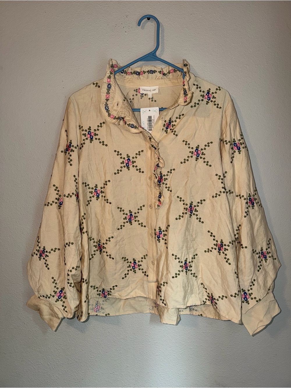 Women’s Entro Blouse Large Floral Embroidered Ruffle Top Boho Chic Southern New - Picture 4 of 7